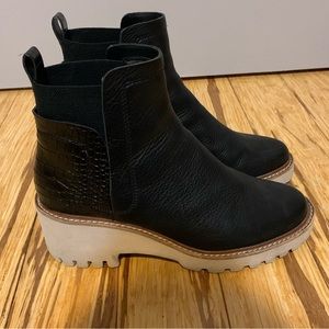 Black Dolce Vita boots size 9